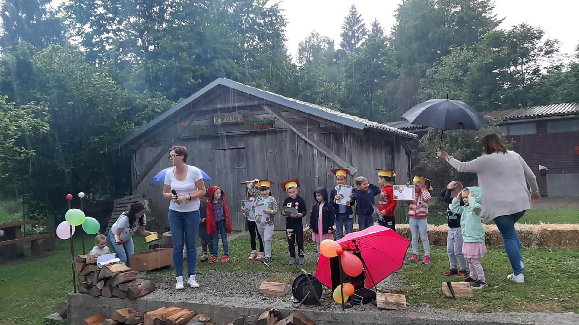 Fotografija sa završnog druženja